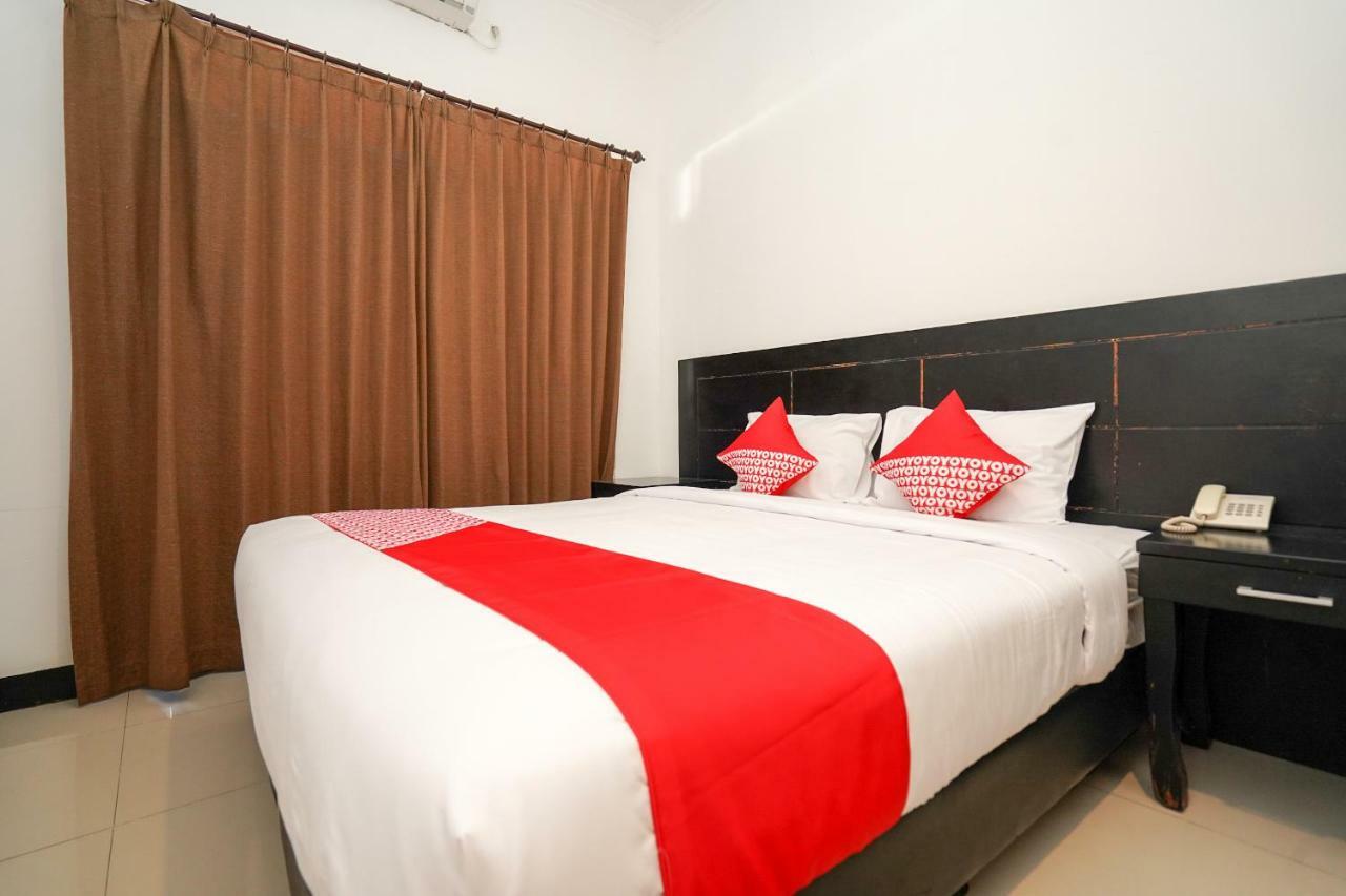 Oyo 969 Penginapan Darma I Hotel Surabaya Exterior photo